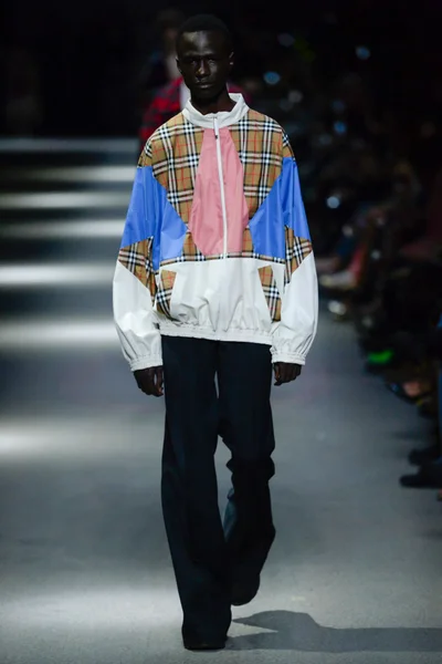 Look 8